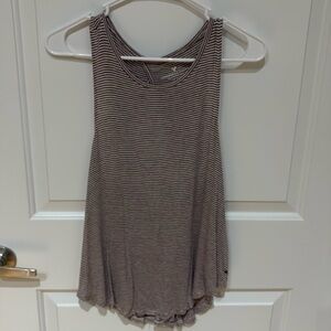 American Eagle maroon and white open back tank top